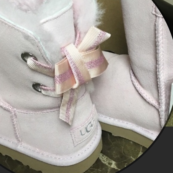 🔥NWT AUTHENTIC UGG BOOTS 🔥 - Picture 4 of 7